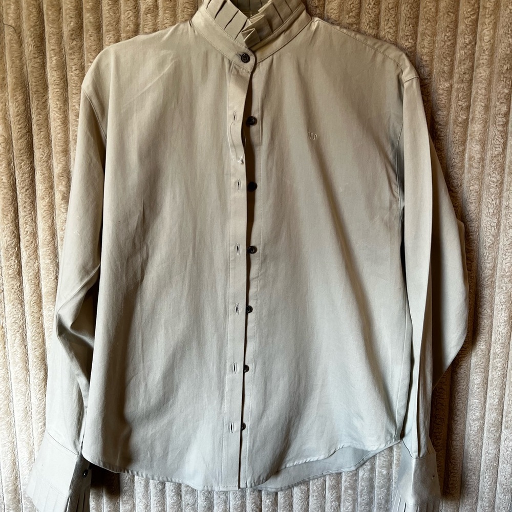 Women’s King Ranch Button Down Top.
